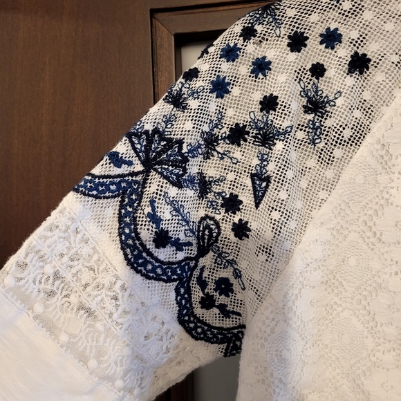 Lucky Brand Blouse - Picture 5 of 14